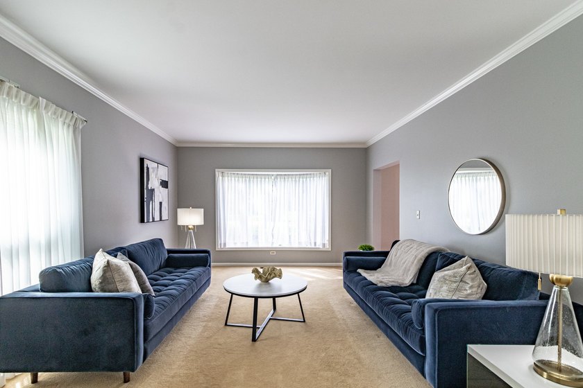 Experience refined waterfront living in this meticulously - photo 5
