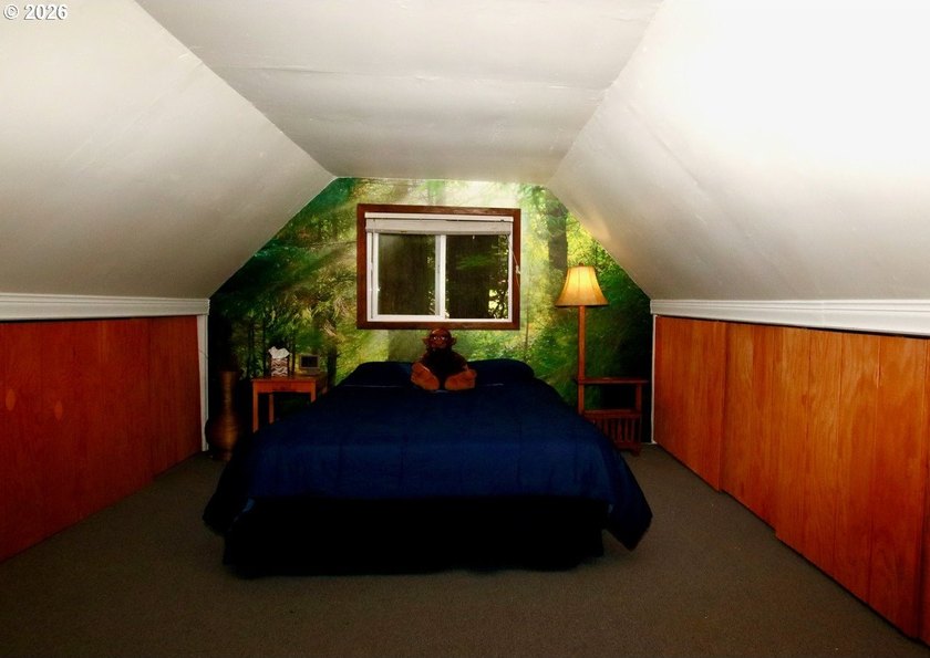 Welcome to this beautifully maintained and thoughtfully updated - photo 12