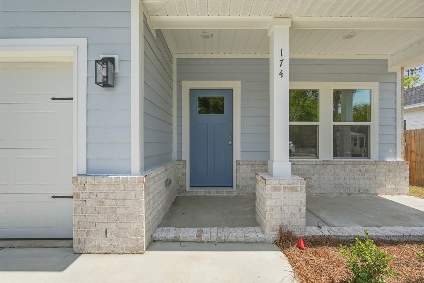 THIS CRAFTSMAN STYLE HOME WILL BE COMPLETED END OF AUGUST, the - photo 2