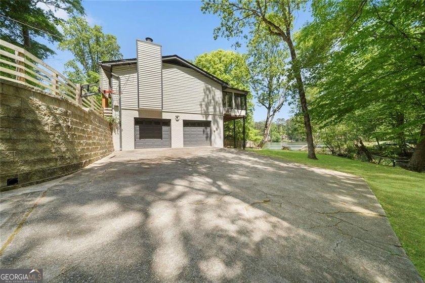 A beautifully maintained home with serene views of Canary Lake - photo 37