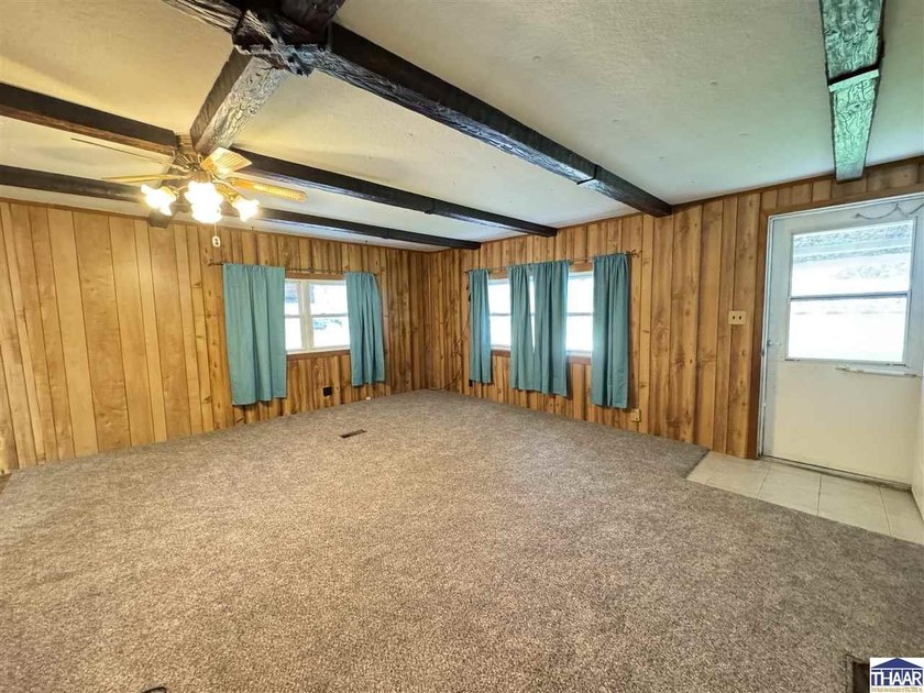 Looking for Lake life? This well-groomed 2-bedroom, 1.5 bathroom - photo 7