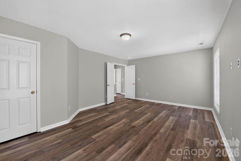 Well-maintained and move-in ready, this 5-bedroom, 2.5-bath - photo 20