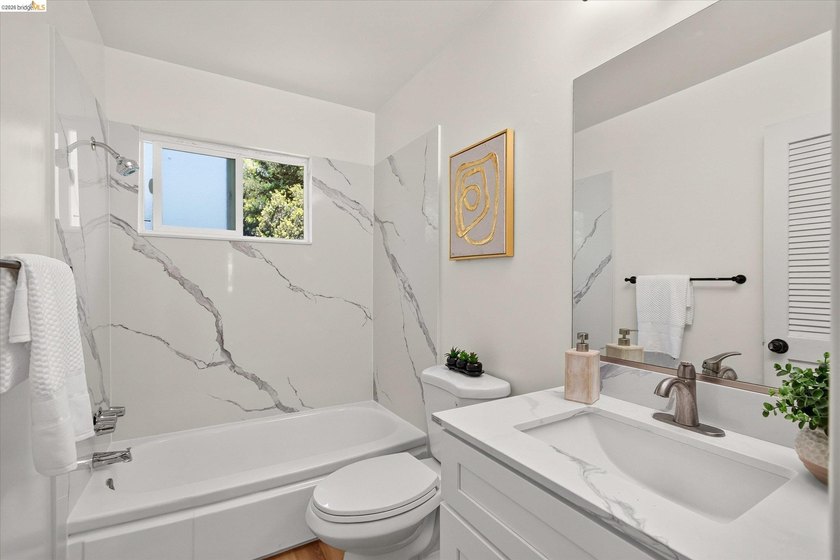 Welcome to 6138 Oakdale Avenue, located in the - photo 21