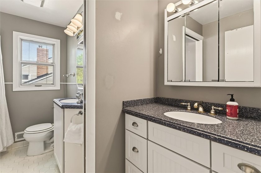 OPEN HOUSE SATURDAY July 25th 11:30-1PM. Welcome home to this - photo 23