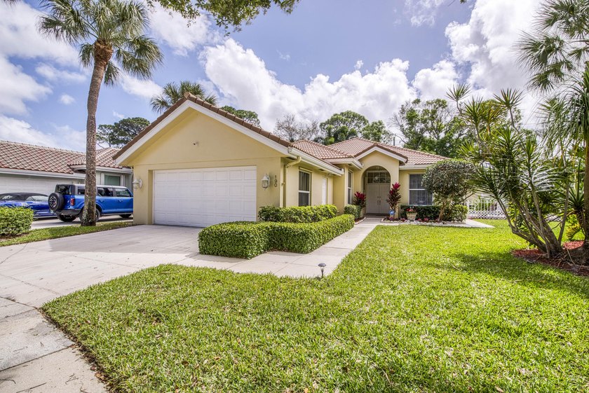 A well-maintained backyard oasis on one of the larger lots in - photo 32