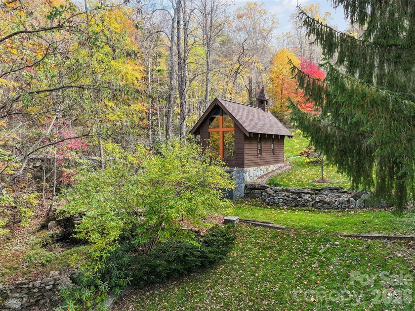 Discover a rare opportunity to build your dream mountain estate - photo 15