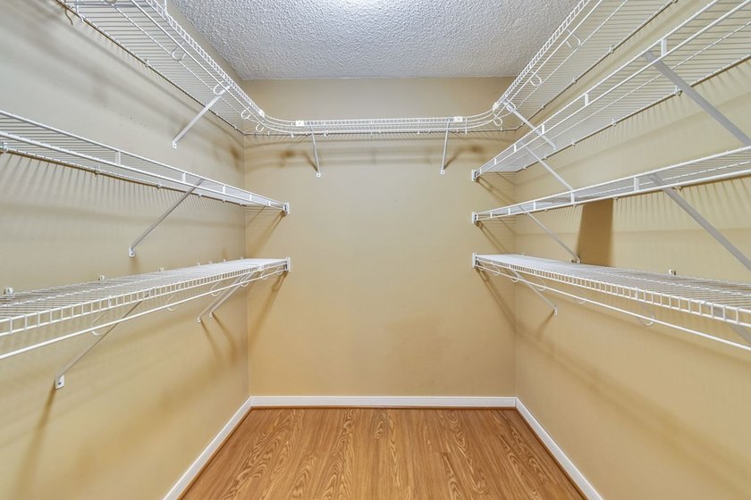 Where every day feels like a vacation! A Rare 3 bedroom, 2 bath - photo 26