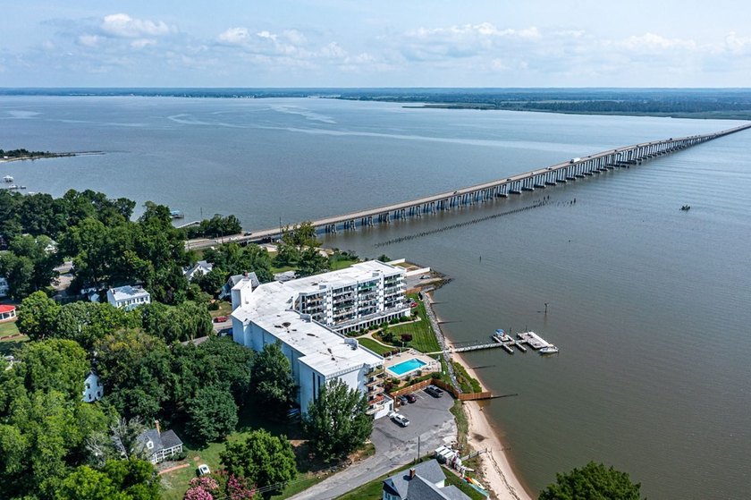 Where every day feels like a vacation! A Rare 3 bedroom, 2 bath - photo 42