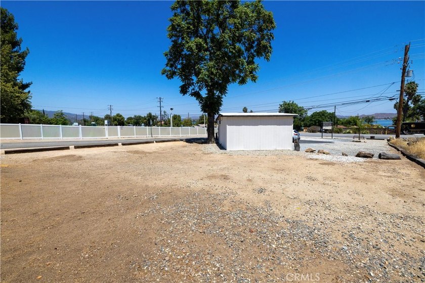 Prime commercial opportunity on a high-visibility corner lot - photo 9
