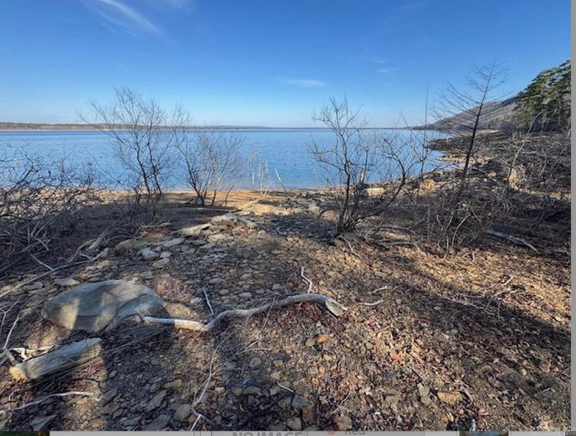 Welcome to an amazing lakeside location to build your dream - photo 8