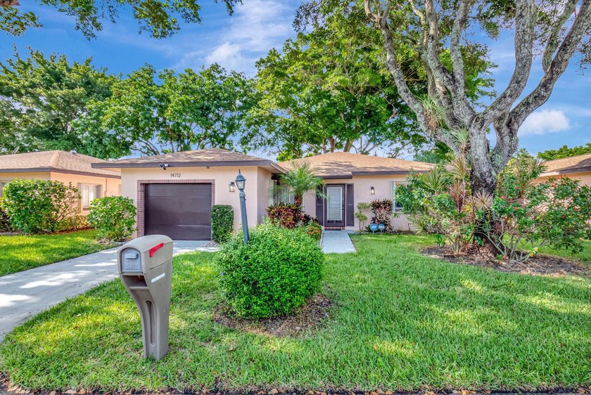 LIGHT and BRIGHT open concept SINGLE FAMILY HOME 6 miles to - photo 29
