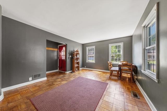 3-bedroom home nestled in the heart of West Mankato. Updated - photo 8