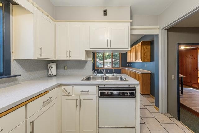 3-bedroom home nestled in the heart of West Mankato. Updated - photo 10