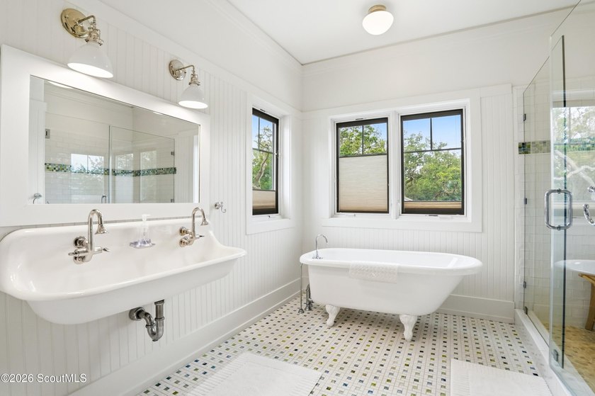 Gorgeous East Beach marsh front home! Custom built by top buider - photo 45