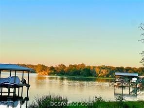 Come take a look at this waterfront lot. Has a small cabin - photo 4