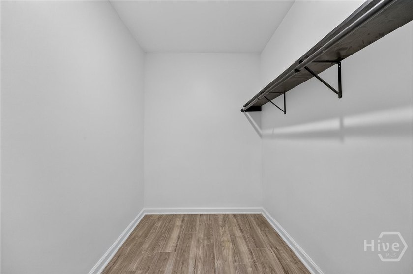 Where else can you own a beautifully updated 4-bedroom, 2 bath - photo 22
