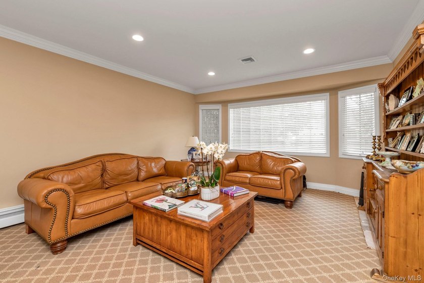 Welcome to 2114 Donna Drive. This big bold and beautifully - photo 5
