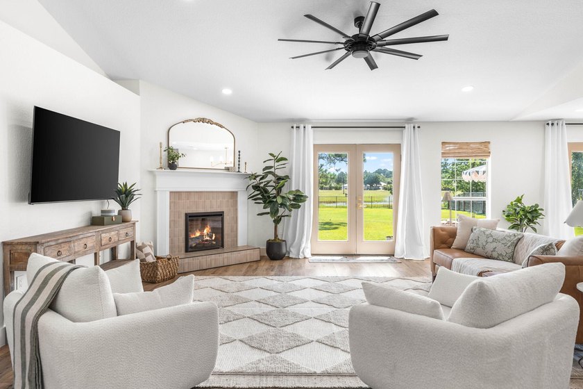The park is your backyard at 565 East Shipwreck Road, a - photo 8