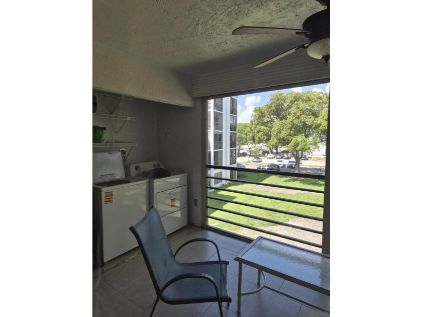 Welcome to this well-appointed 2-bedroom, 2-bathroom condominium - photo 12