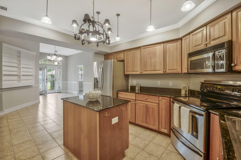 Welcome to Tecumseh Lane in the desirable gated Cobia Bay - photo 8
