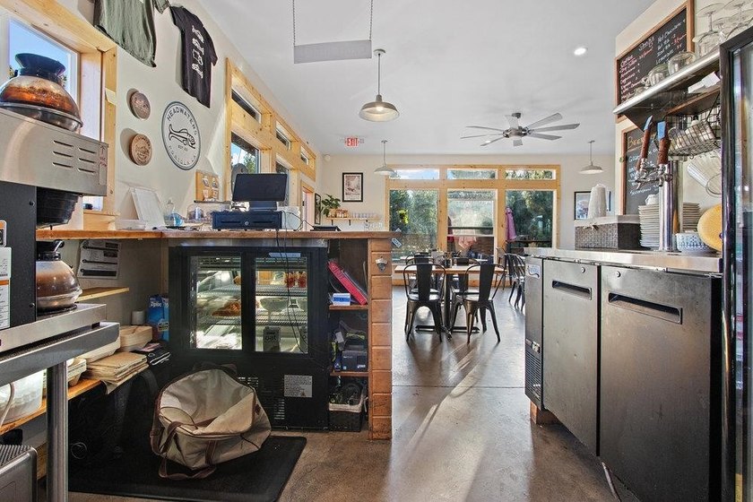 The successful Headwaters Bistro &amp; Deli is for sale! This is a - photo 41