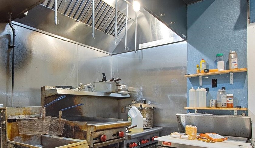 The successful Headwaters Bistro &amp; Deli is for sale! This is a - photo 48