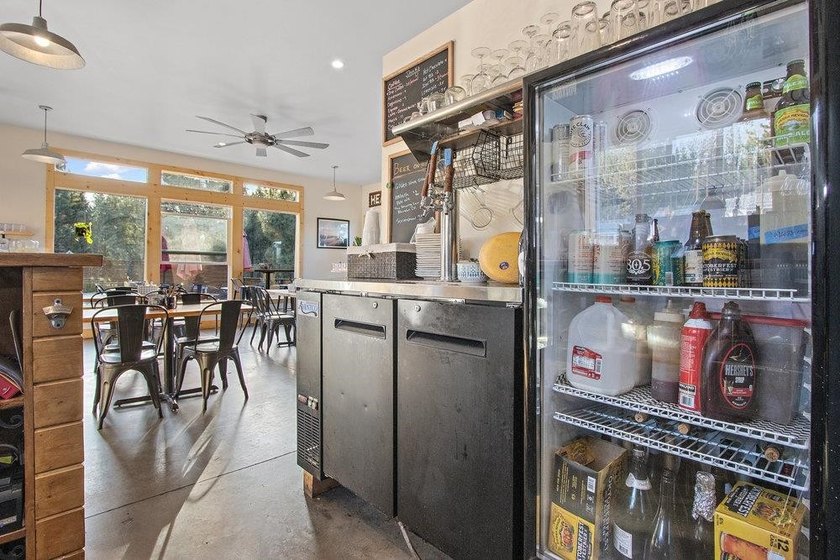 The successful Headwaters Bistro &amp; Deli is for sale! This is a - photo 50