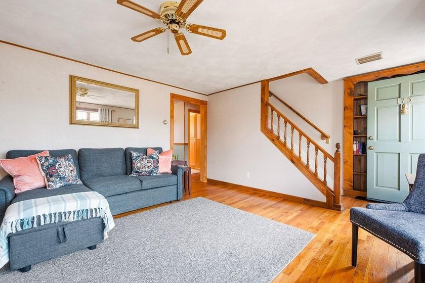 WARWICK, RI -- A classic New England Cape in sought after - photo 9