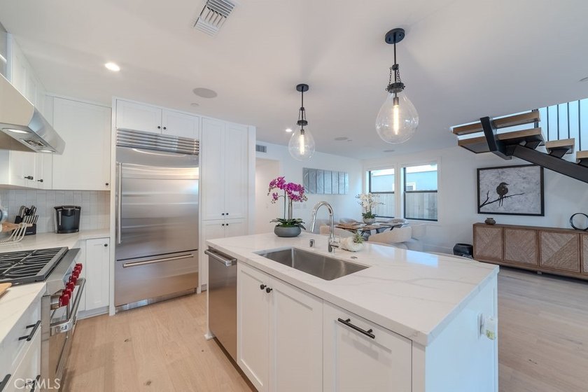 Step into the ultimate Corona del Mar lifestyle at 603 Acacia, a - photo 7