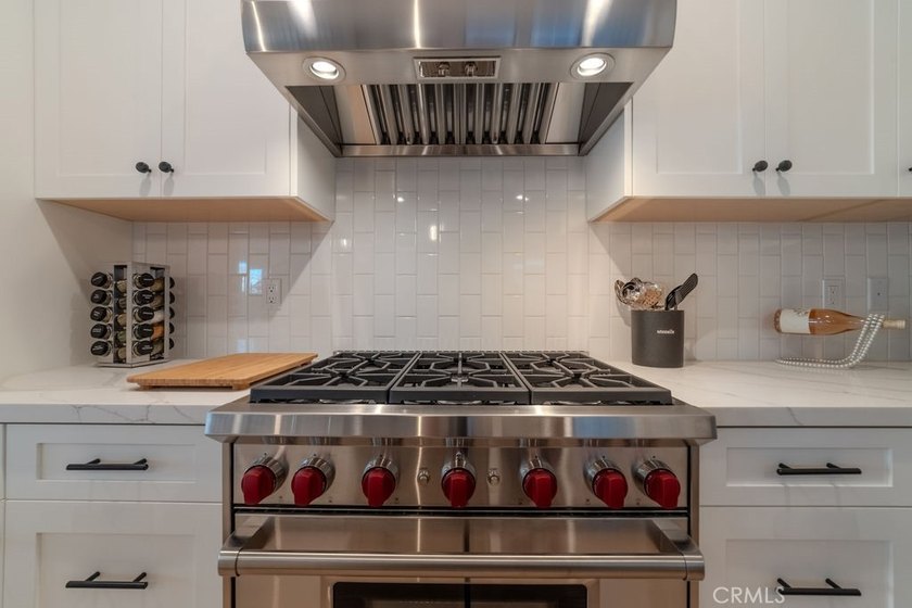 Step into the ultimate Corona del Mar lifestyle at 603 Acacia, a - photo 9