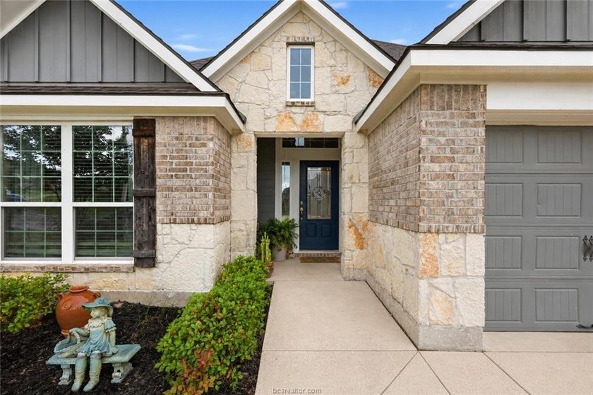 Contact listing agent Darian Jurries for any questions or to - photo 3