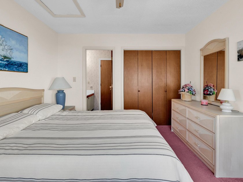 Queens Court Cottage #5 presents a unique and rare opportunity - photo 15