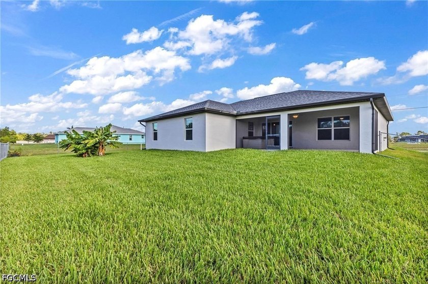 Privacy, upgrades, and peace of mind-this is the home buyers - photo 29