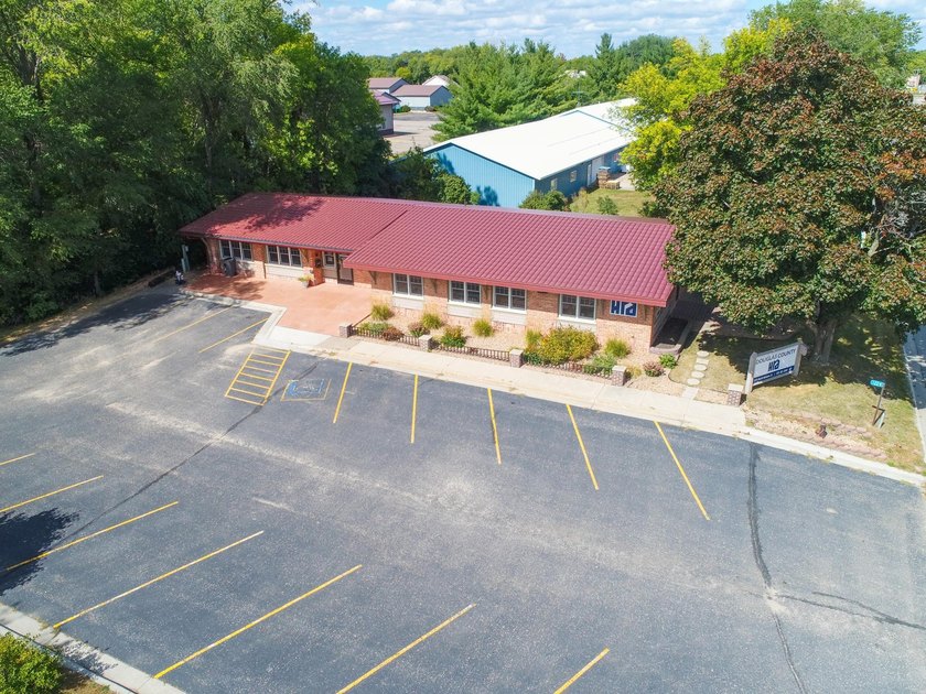 This impeccably maintained commercial property offers a - photo 2