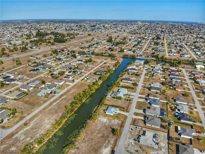 Welcome to Northwest Cape Coral, a rapidly evolving enclave - photo 7