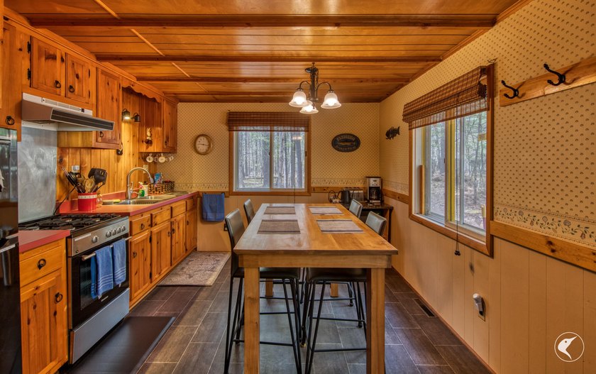 A beloved fisherman's getaway located in the Ausable Acres - photo 6