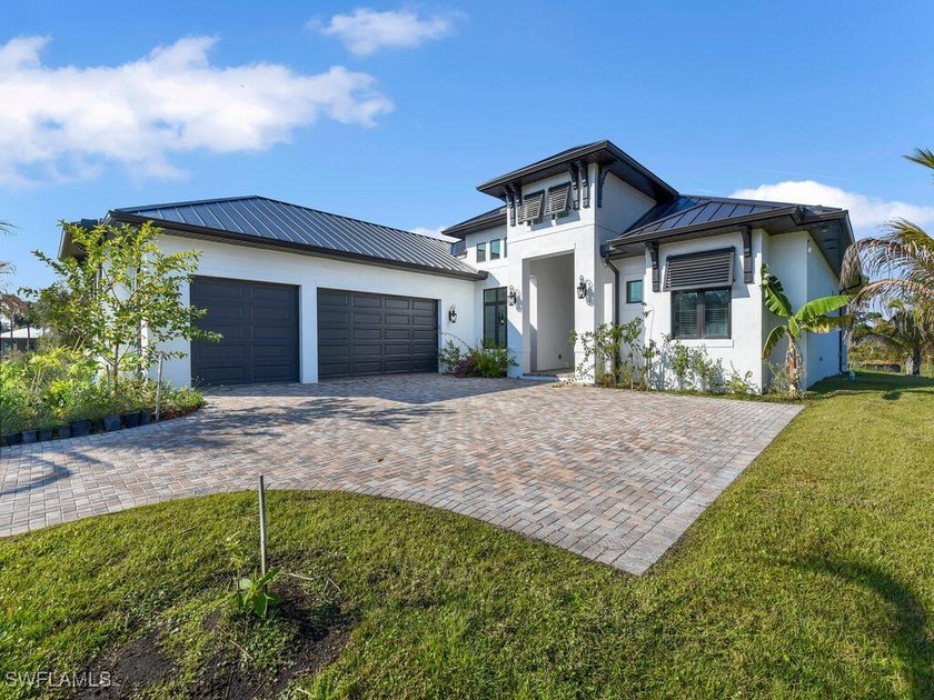 This stunning home epitomizes comfort, elegance, and modern - photo 3