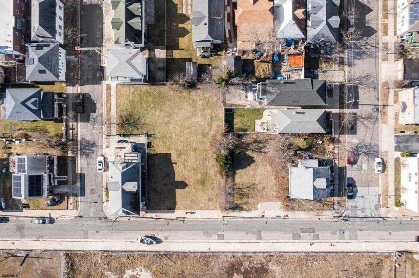 Available Lot in Gardners Basin Quiet Residential Setting in - photo 5