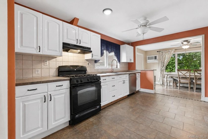 Welcome to this charming home nestled in the heart of - photo 7