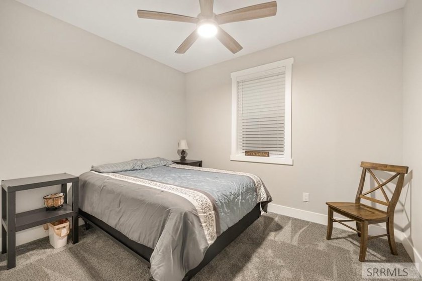 If you want a custom home with upgrades and features not often - photo 44