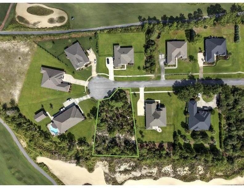 Exciting opportunity located in the exclusive community of - photo 3