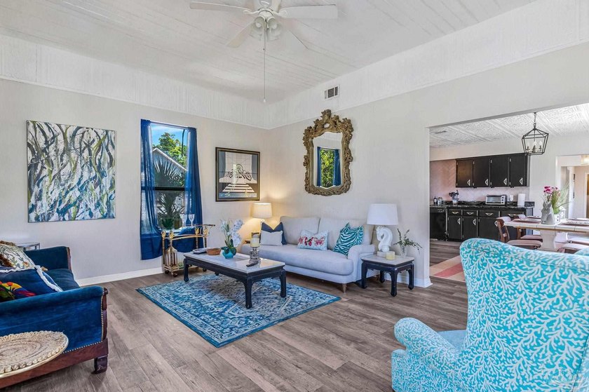 Well-located 2 bedroom, 2 bathroom home offering 1,042 square - photo 11
