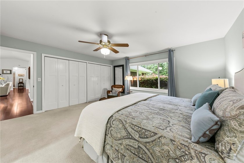 Welcome home to this beautifully remodeled 3-bedroom, 2-bath - photo 13