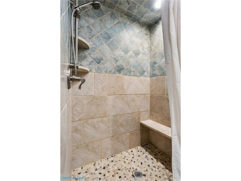 Step into this beautifully updated condo just in time for summer - photo 15