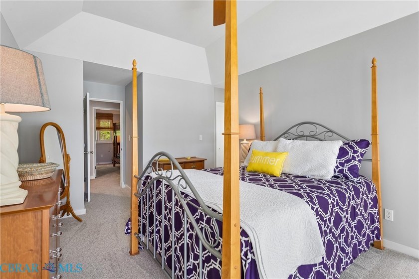 Step into this beautifully updated condo just in time for summer - photo 18