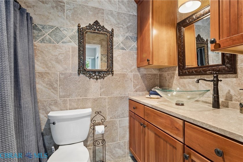 Step into this beautifully updated condo just in time for summer - photo 21