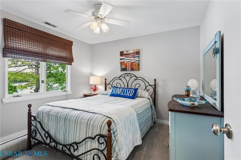 Step into this beautifully updated condo just in time for summer - photo 23
