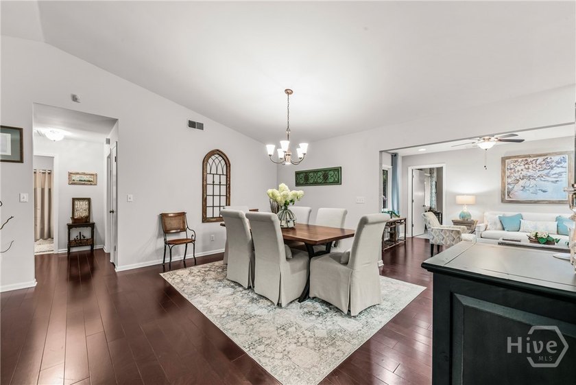 Welcome home to this beautifully remodeled 3-bedroom, 2-bath - photo 30