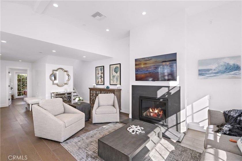 Year lease price listed. Call for shorter term rates. Nestled in - photo 5