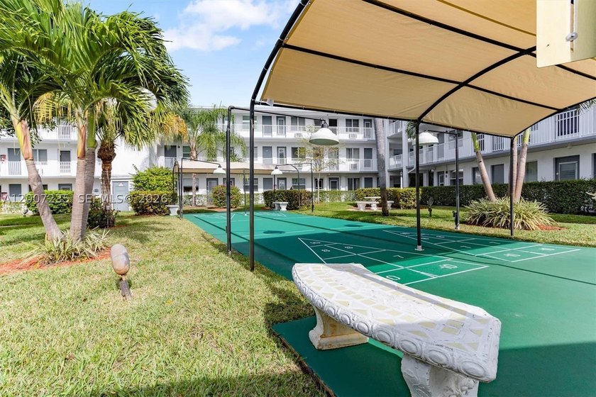 Charming 1-bedroom, 1-bath condo located in a desirable 55+ - photo 3